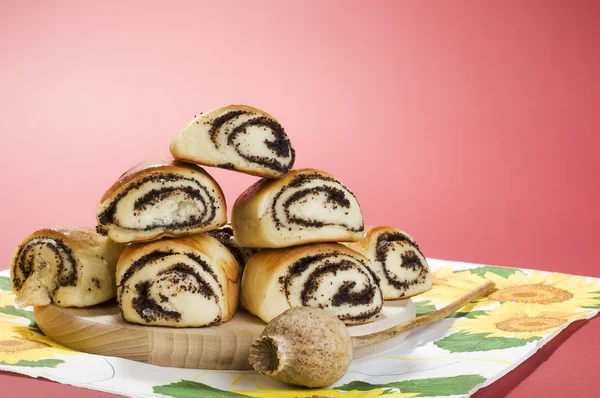 stock image Baked bun with poppy seeds