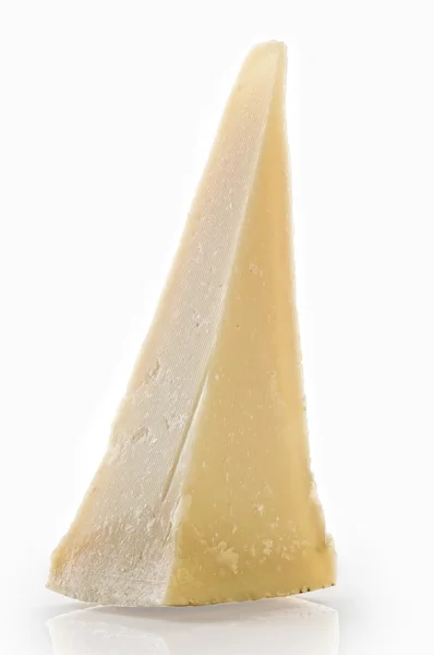 Fatia de queijo parmesão — Fotografia de Stock