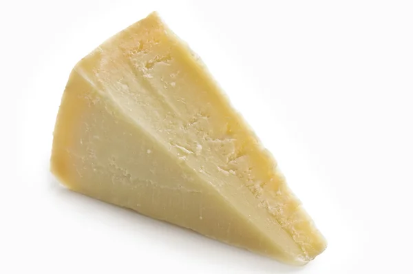 Rebanada de queso parmesano —  Fotos de Stock