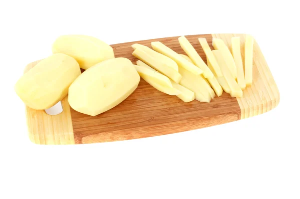 Gesneden ruwe aardappelen — Stockfoto