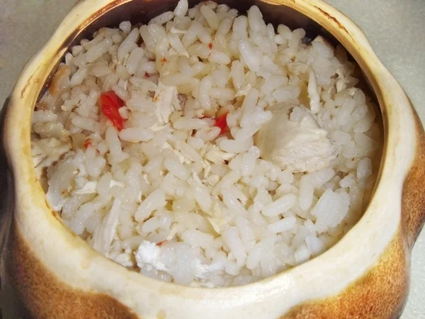 Рис в горшке — стоковое фото