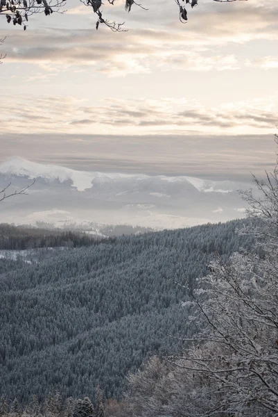 Dağlarda gün batımı — Stok fotoğraf