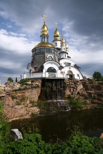 Altın kubbeli kilise — Stok fotoğraf