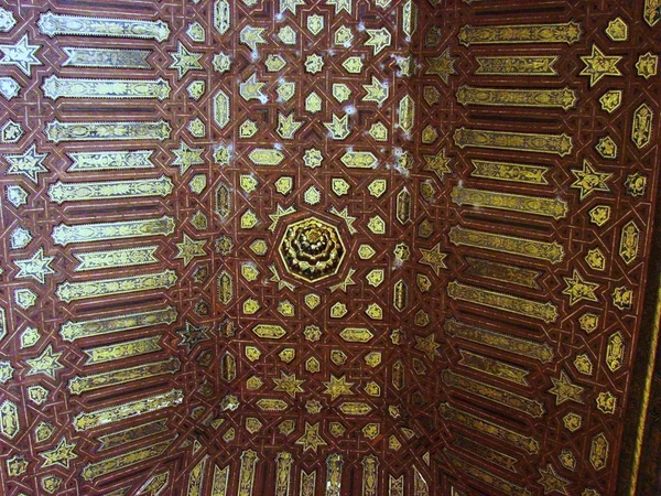 Деревянный потолок Generalife — стоковое фото