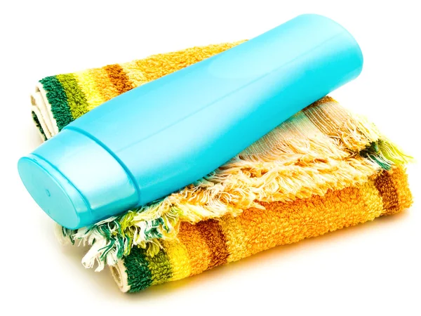Garrafa e toalha — Fotografia de Stock