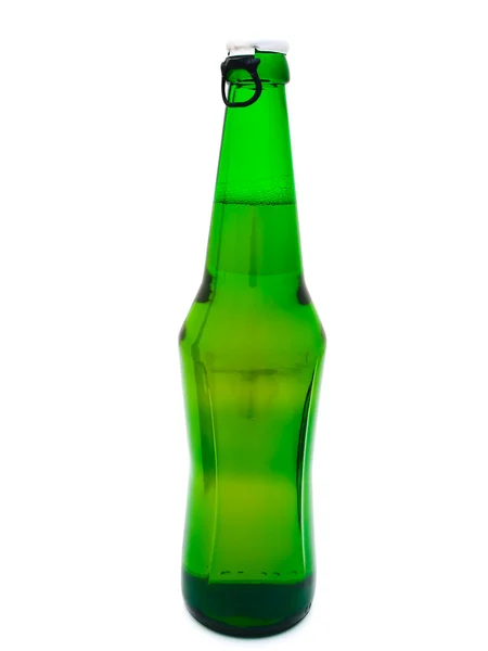Бутылка свежего пива — стоковое фото