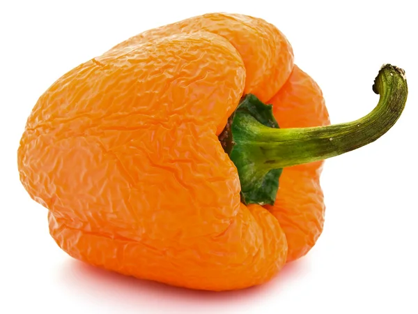 Морщинистая апельсиновая паприка — стоковое фото