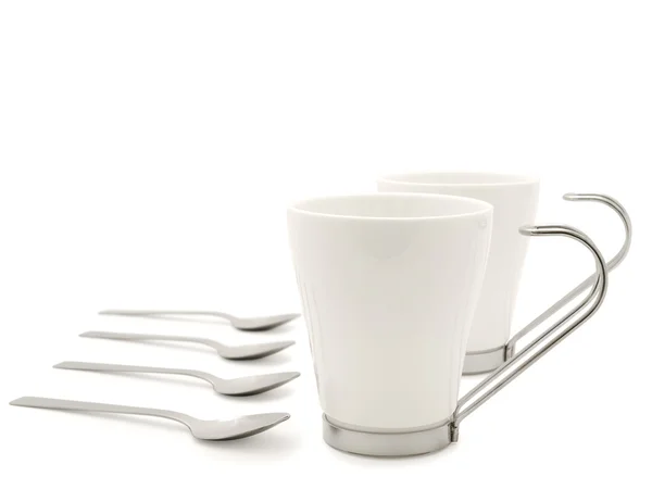 Tazas y cucharas blancas modernas — Foto de Stock