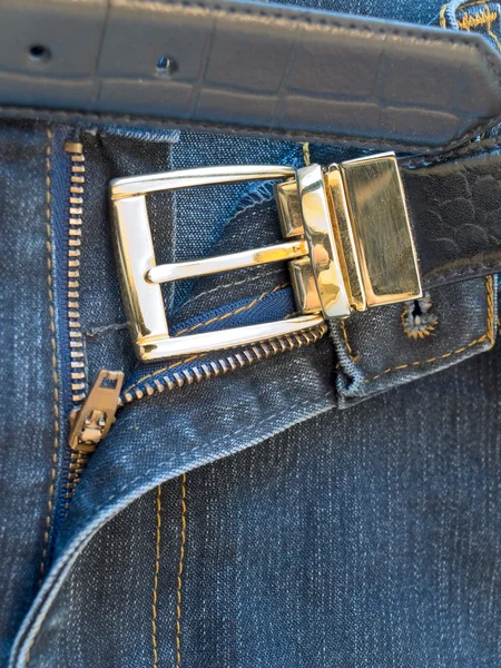 Jeans mit Gürtel — Stockfoto
