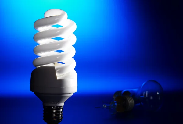 Ampoule à économie d'énergie Photos De Stock Libres De Droits