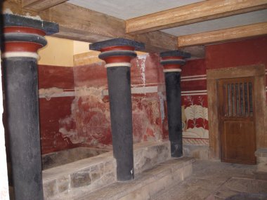 knossos Sarayı kalıntıları