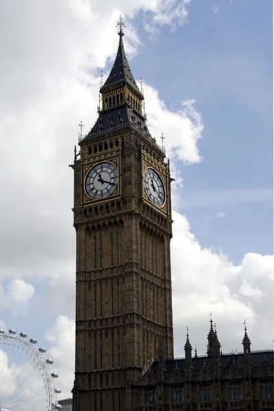 런던에 있는 빅벤 타워 — 스톡 사진