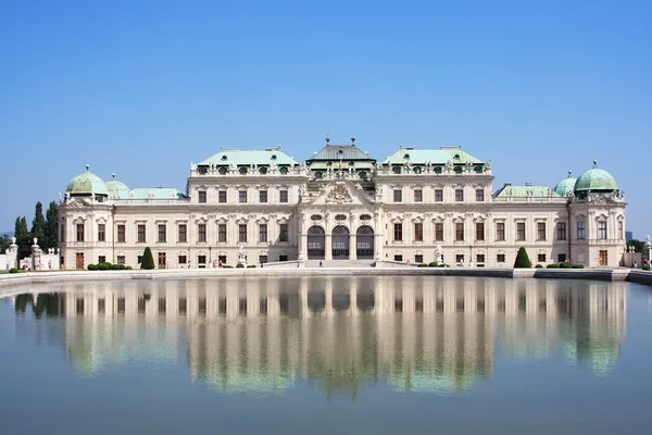 벨베데레 궁전 — 스톡 사진