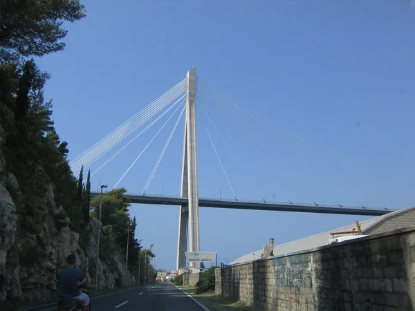 悬索桥，gruz 杜布罗夫尼克. — 图库照片