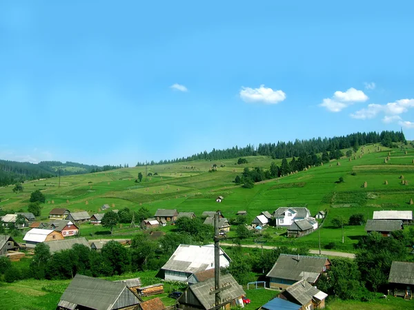 Dorf in den Bergen — Stockfoto