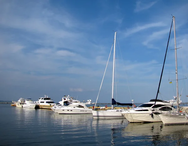 Yachts In Sea Port — Stock Photo, Image