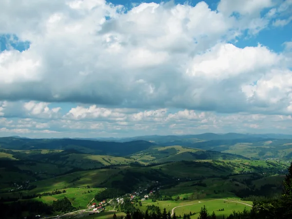 Panorama vanaf bergtop — Stockfoto