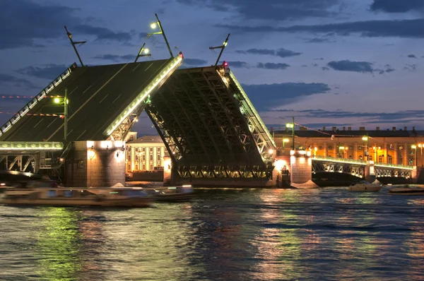 Drawbridge de Sankt-Peterburg Fotos De Bancos De Imagens Sem Royalties