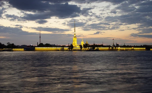 Weiße Nacht in Peterburg — Stockfoto