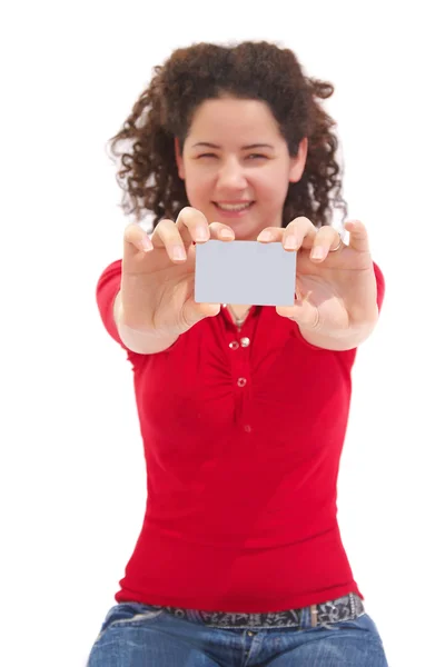 Chica bonita muestra una tarjeta de crédito — Foto de Stock