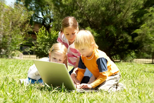 Three Little Hackers In The Park — Stock Photo, Image