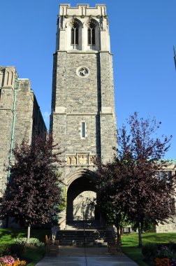 Kilise kulesine girin