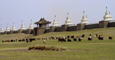 Moğolistan 'daki Budist manastırı.