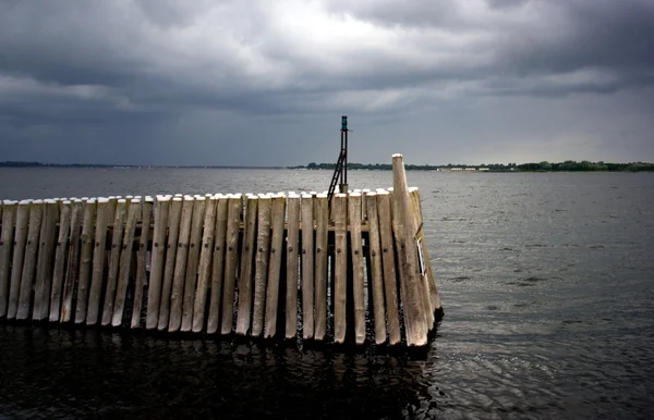 Stormachtig weer aan de kust — Stockfoto