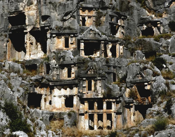 Tumbas construidas en las colinas de myra — Foto de Stock
