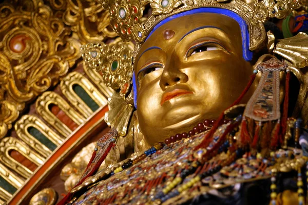 Золотого Будди в монастирі в Монголії — стокове фото