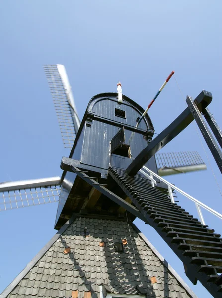 Gros plan d'un moulin à vent classique — Photo