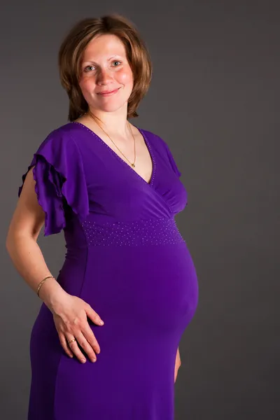 Mooie zwangere vrouw — Stockfoto
