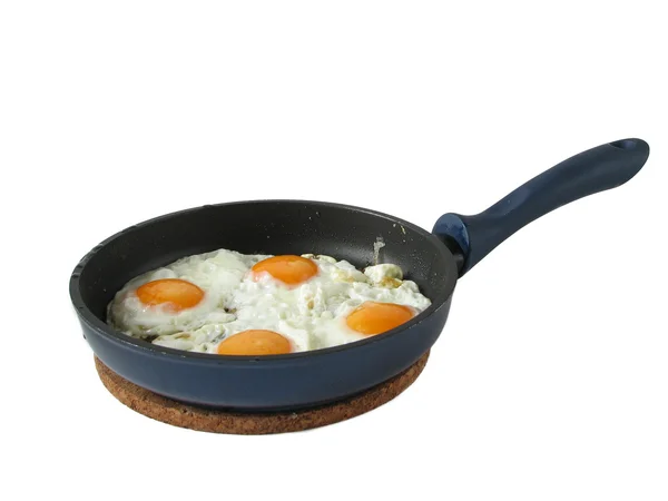 在锅上煎的鸡蛋 — 图库照片