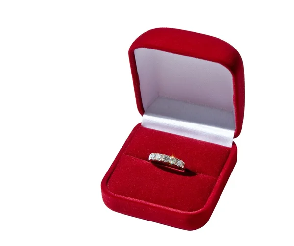 Золотое кольцо в коробке — стоковое фото