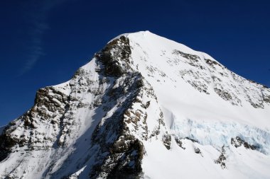 bern Alpleri'nde Eiger Dağı