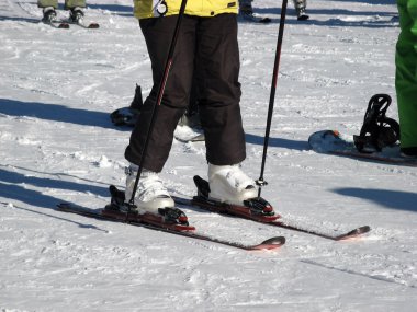 Elements of skiing equipmnet clipart