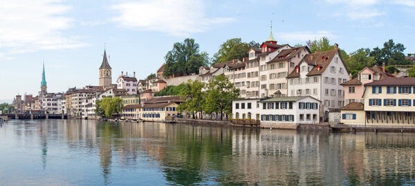 Panoramic view of the Zurich donwtown (Switzerland, 2009)