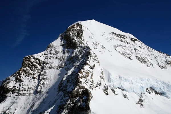 艾格峰山在伯尔尼阿尔卑斯山 — 图库照片