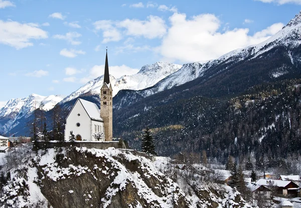 Scuol küçük kilise — Stok fotoğraf