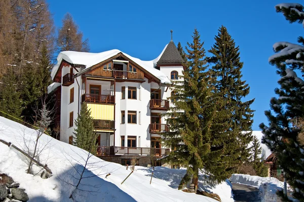 Winter holiday house in Davos — Stock Photo, Image