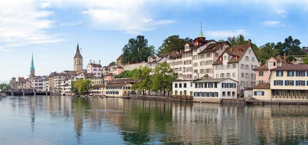 Panoramic view of the Zurich donwtown (Switzerland, 2009)