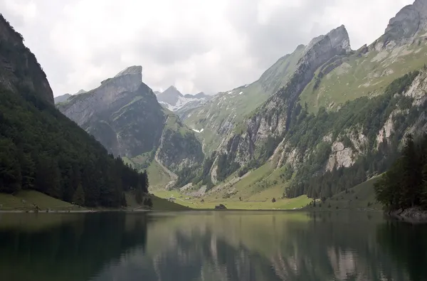 Альпійські озера — стокове фото