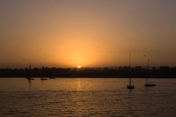 Ägypten Nil bei Sonnenuntergang — Stockfoto
