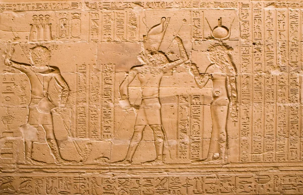 람 세스의 사원에서 상형 문자. — 스톡 사진