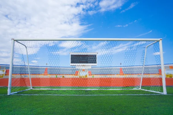 STADIUM - Campo de fútbol con gol — Foto de Stock
