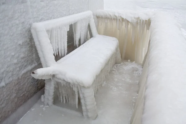 Original Oldtimer-Sitze im Eis — Stockfoto