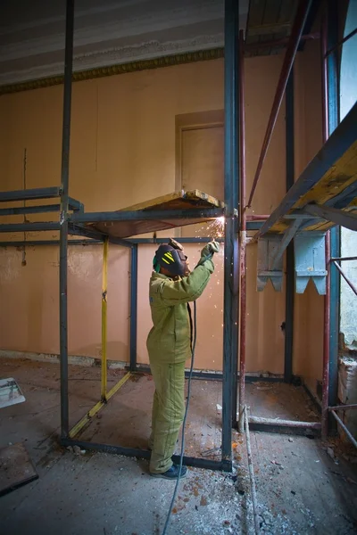 Welder work with metal construction — Stock Photo, Image