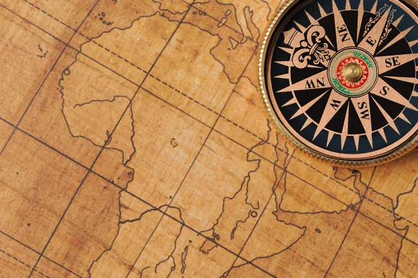 Starý kompas a mapa — Stock fotografie