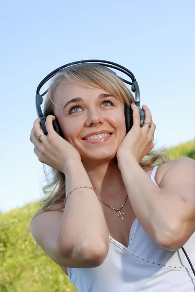 stock image The girl in headphones