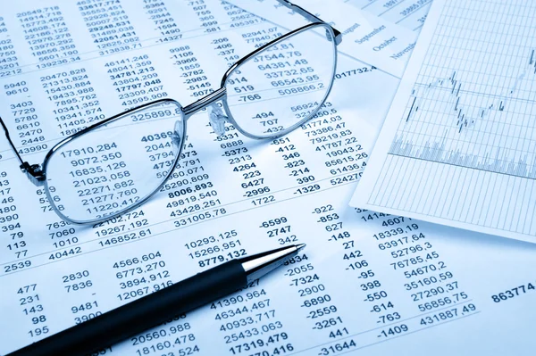 The financial report. Blue tone — Stock Photo, Image